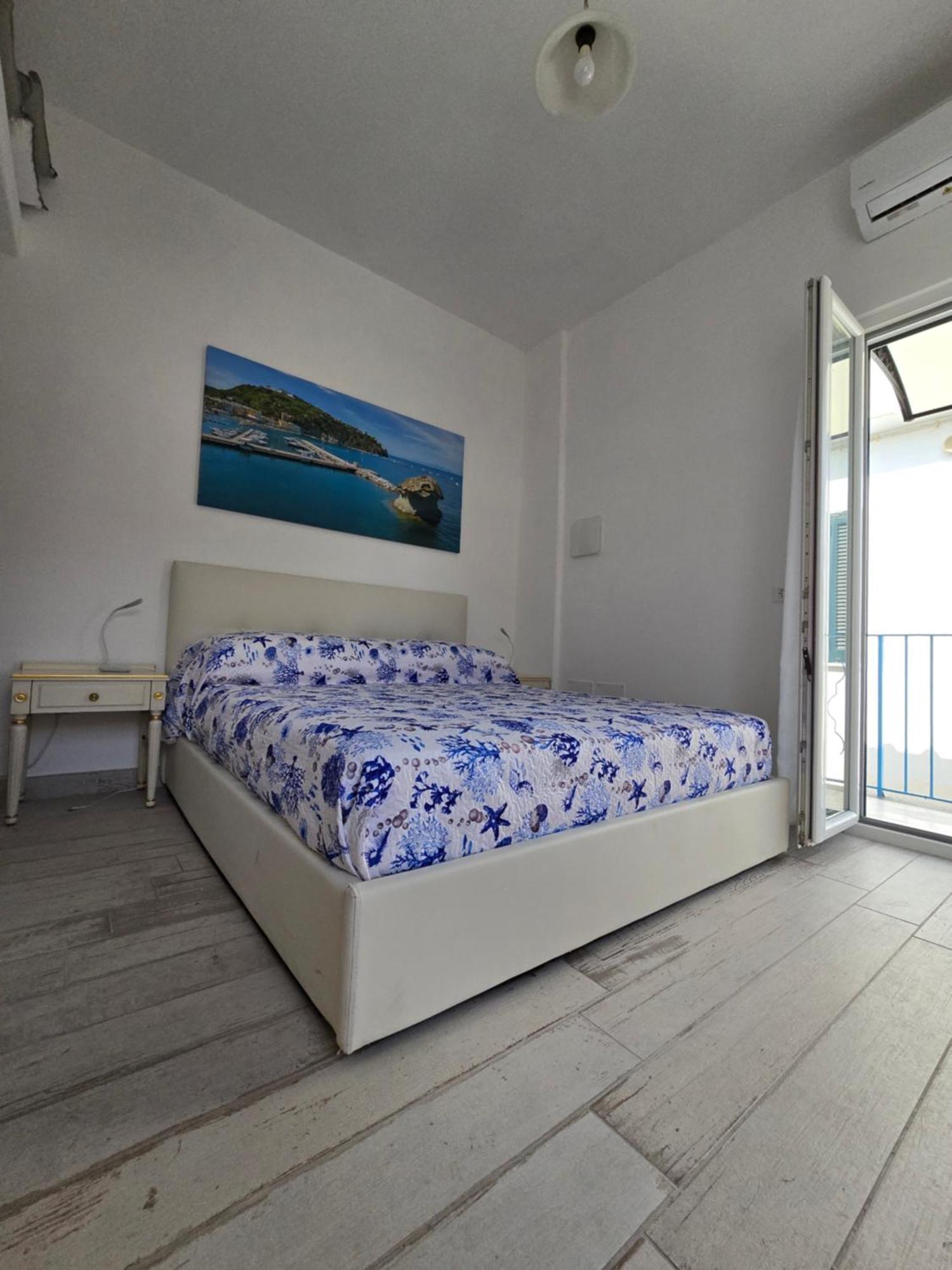 Vila La Casa Di Giuliana Primo Piano Con Balcone Ischia Exteriér fotografie
